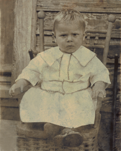 Henry T Beyer Jr.  1 Year Old 1913 8x10 400DPI
