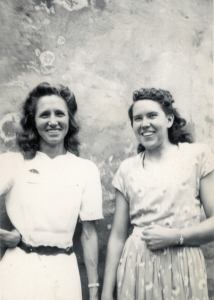 ILa  Ruth Baker - Friends 004