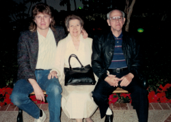 Philip Paul, Armellia  H.T. Beyer Jr. Operyland Hotel 1989