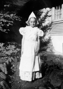 Susan Croop dressed as Dutch Girl